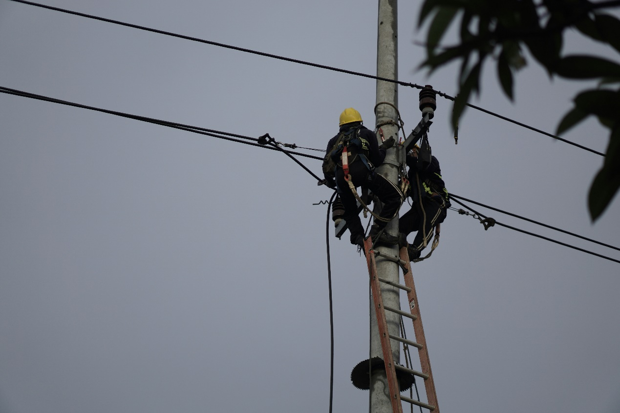 FTTH Sareko Instalazioa: Abiadura handiko zuntz optikoko konektibitatea